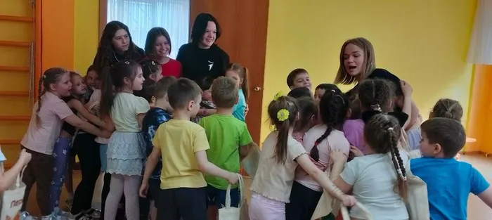 LMzOvC_XiMg